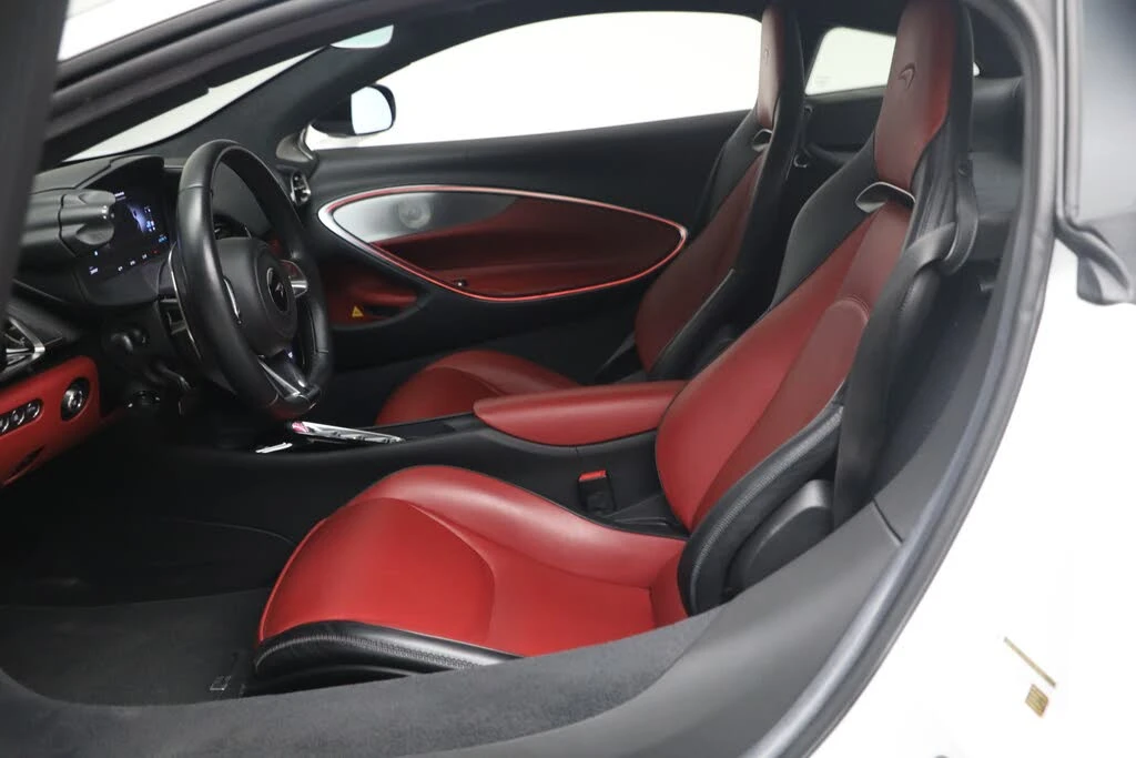 2023 McLaren Artura - Image 23 of 31