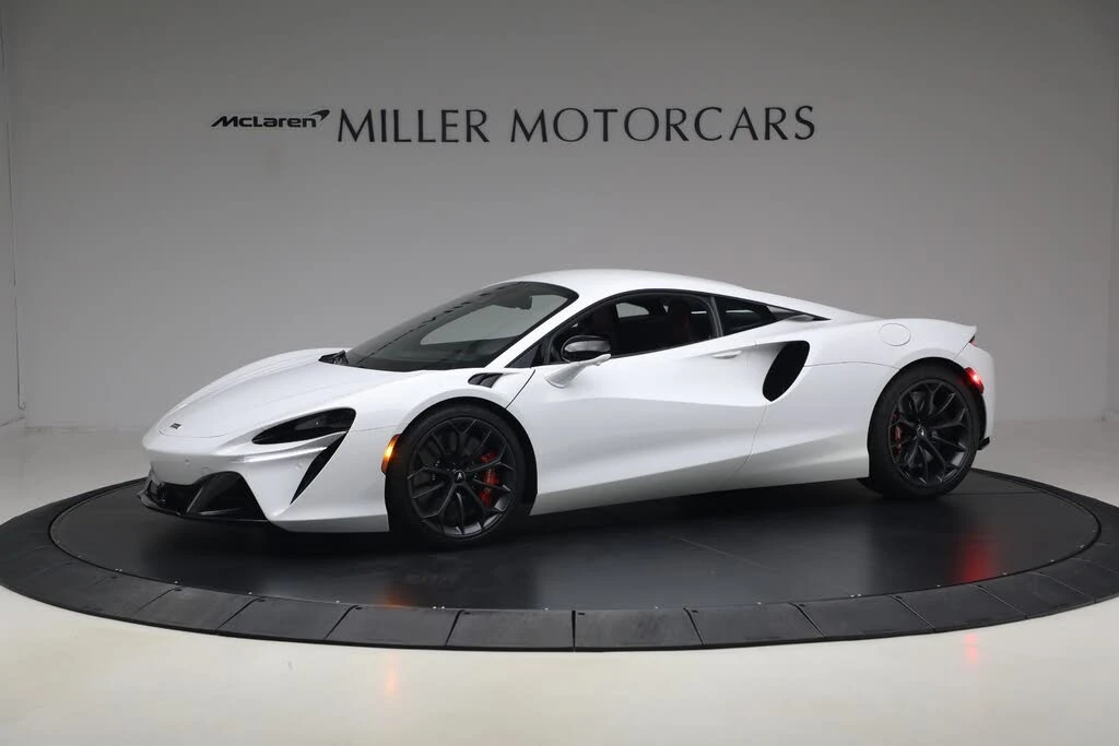 2023 McLaren Artura - Image 2 of 31