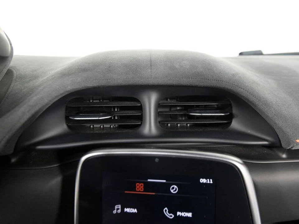 2023 McLaren Artura - Image 16 of 31