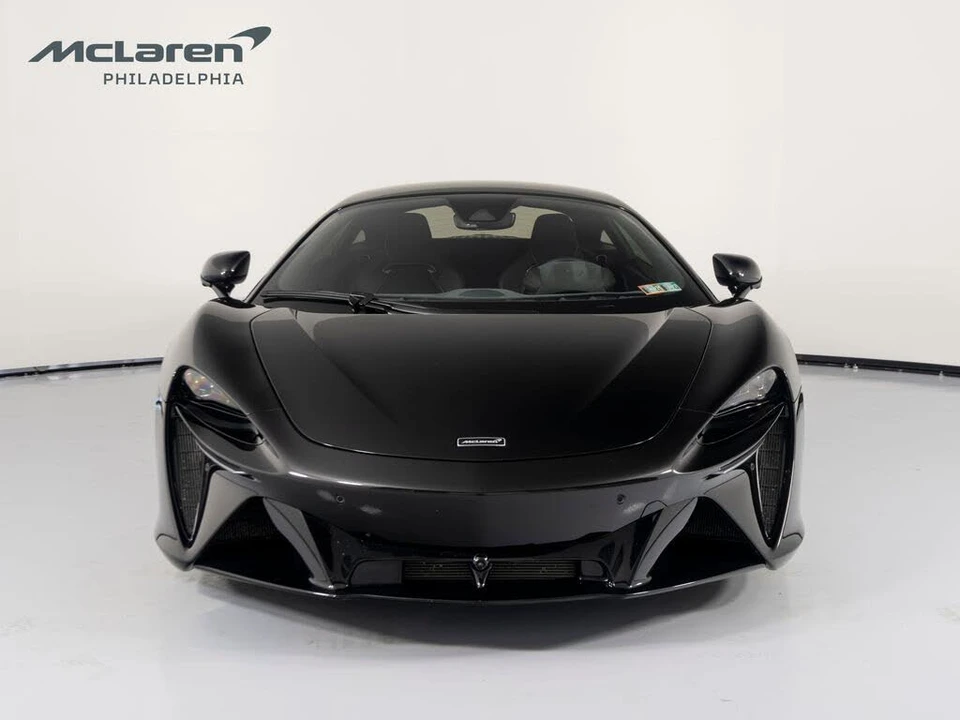 2023 McLaren Artura - Image 8 of 31