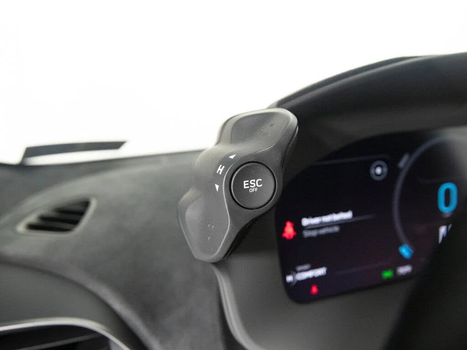 2023 McLaren Artura - Image 19 of 31
