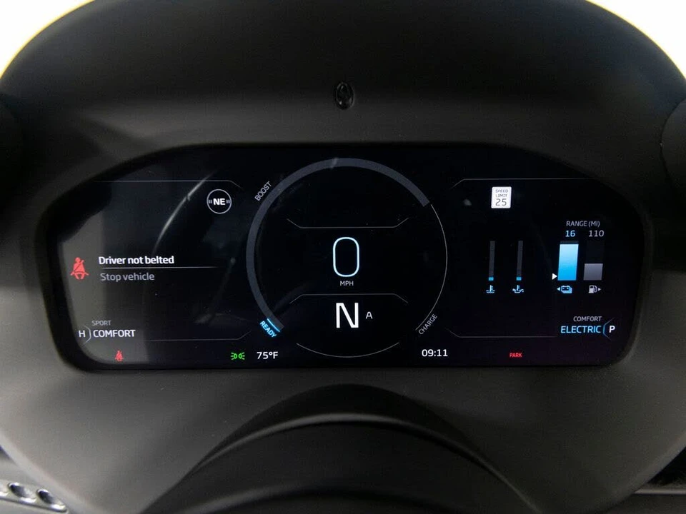 2023 McLaren Artura - Image 14 of 31