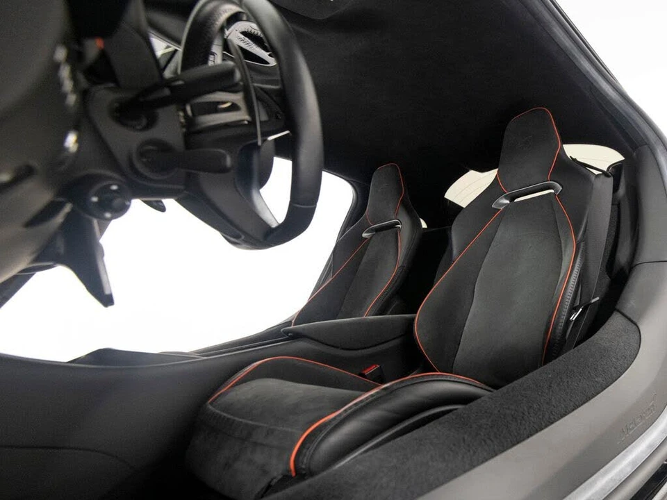 2023 McLaren Artura - Image 31 of 31