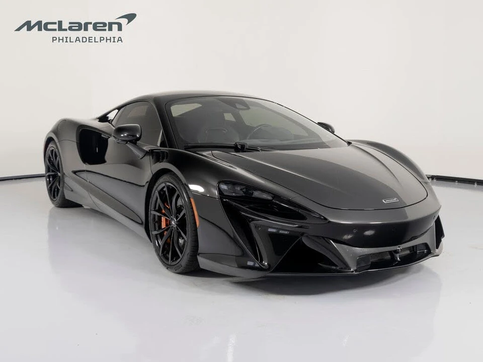2023 McLaren Artura - Image 7 of 31
