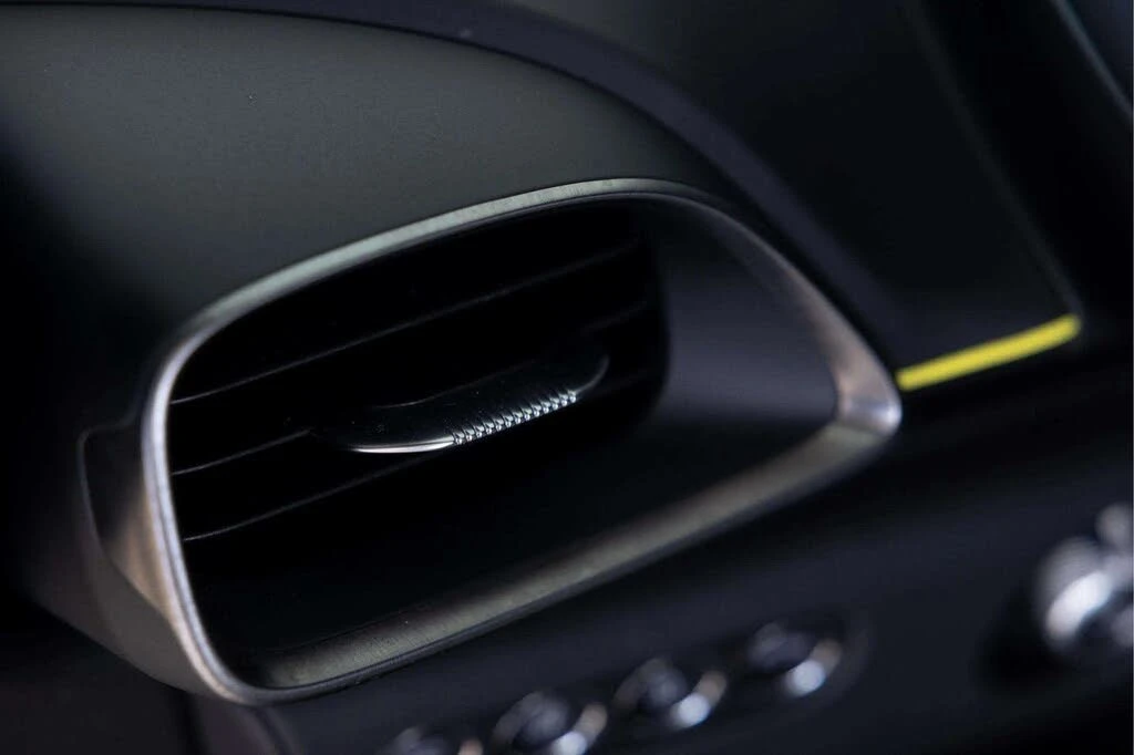 2023 McLaren Artura - Image 20 of 28