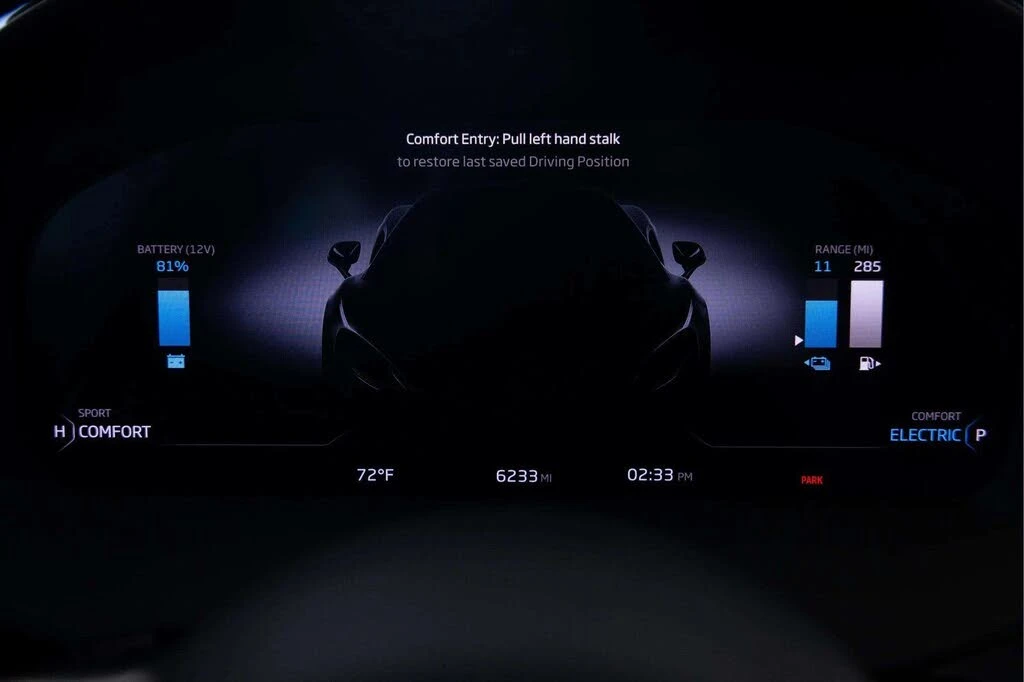 2023 McLaren Artura - Image 9 of 28