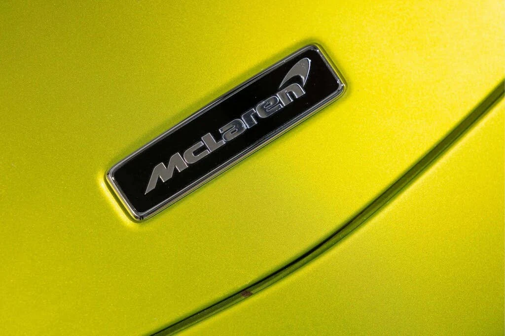 2023 McLaren Artura - Image 16 of 28