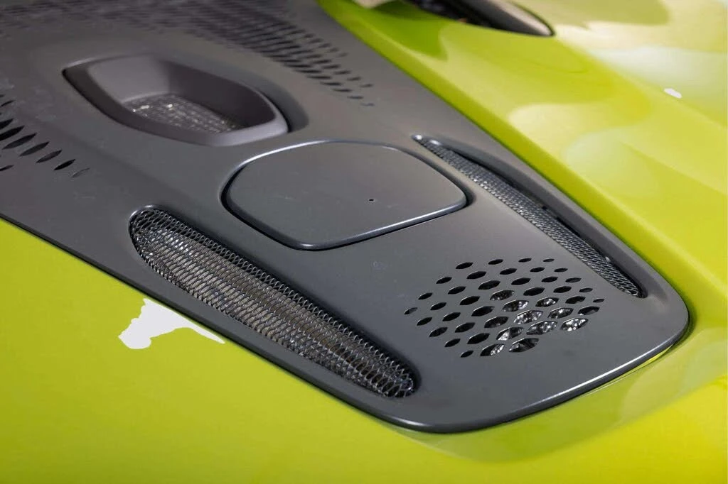 2023 McLaren Artura - Image 18 of 28