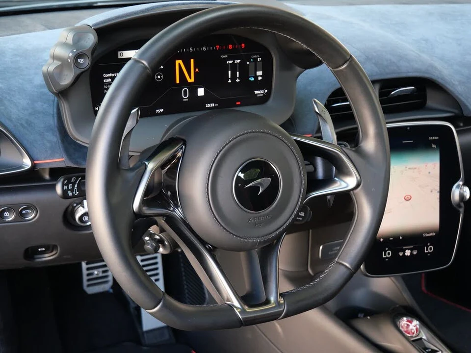 2023 McLaren Artura - Image 9 of 25