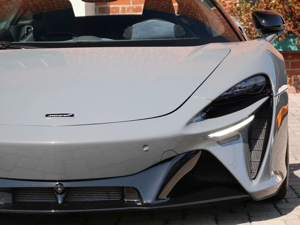 2023 McLaren Artura - Image 6 of 25