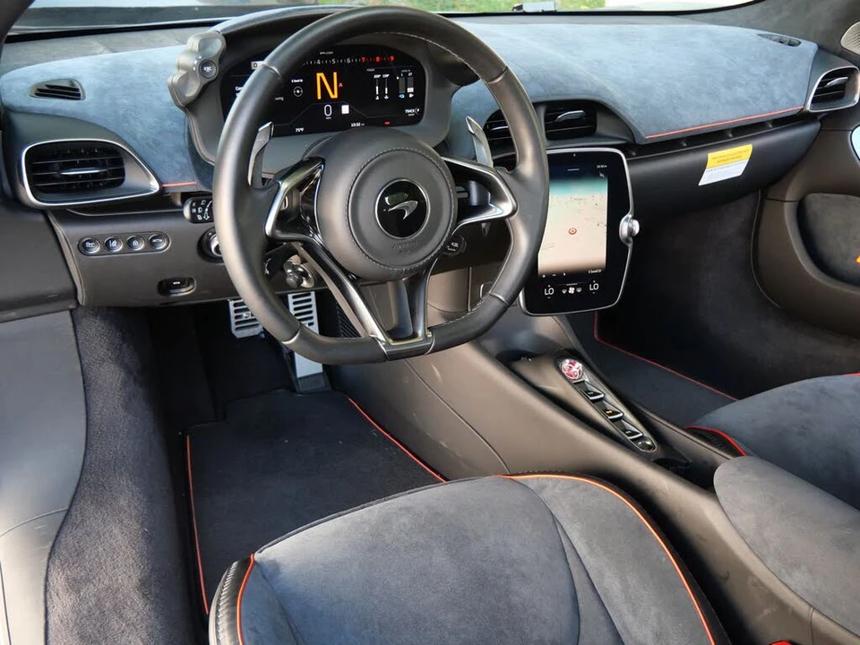 2023 McLaren Artura - Image 8 of 25