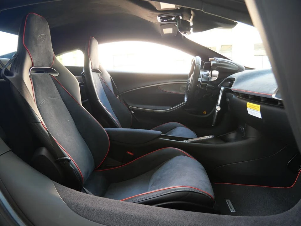 2023 McLaren Artura - Image 11 of 25