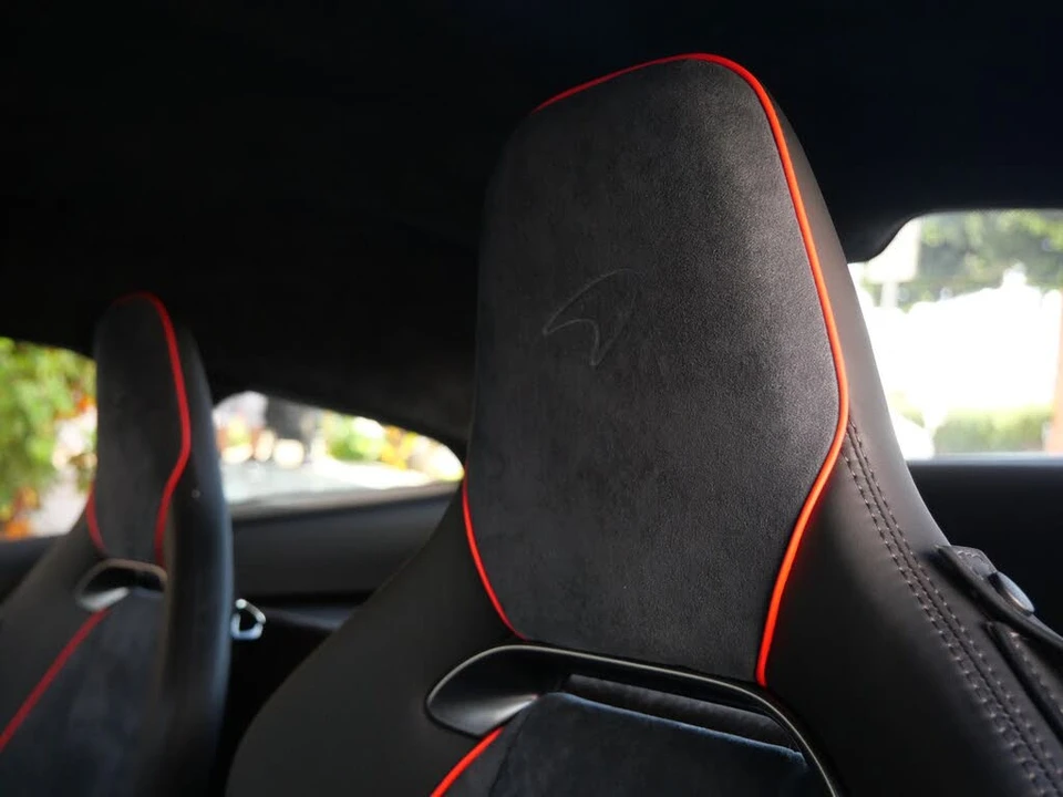 2023 McLaren Artura - Image 22 of 25