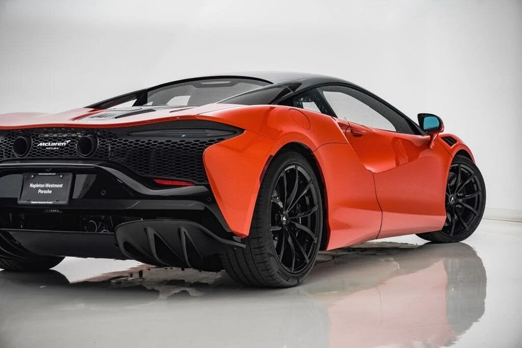 2023 McLaren Artura - Image 11 of 31
