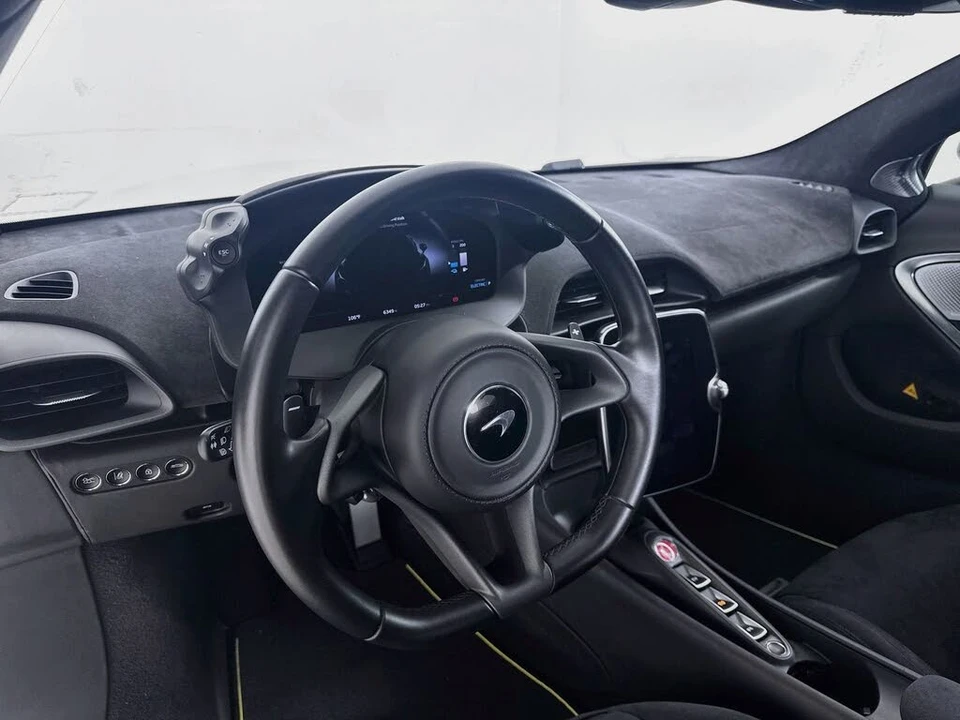 2023 McLaren Artura - Image 6 of 11