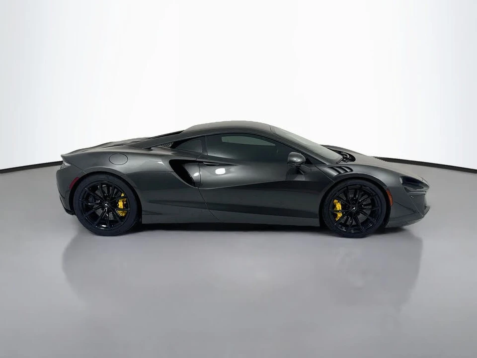2023 McLaren Artura - Image 4 of 11