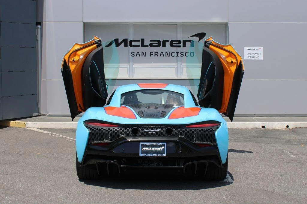 2023 McLaren Artura - Image 8 of 31