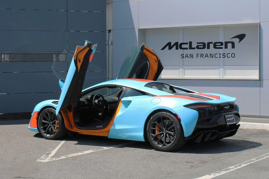2023 McLaren Artura - Image 7 of 31