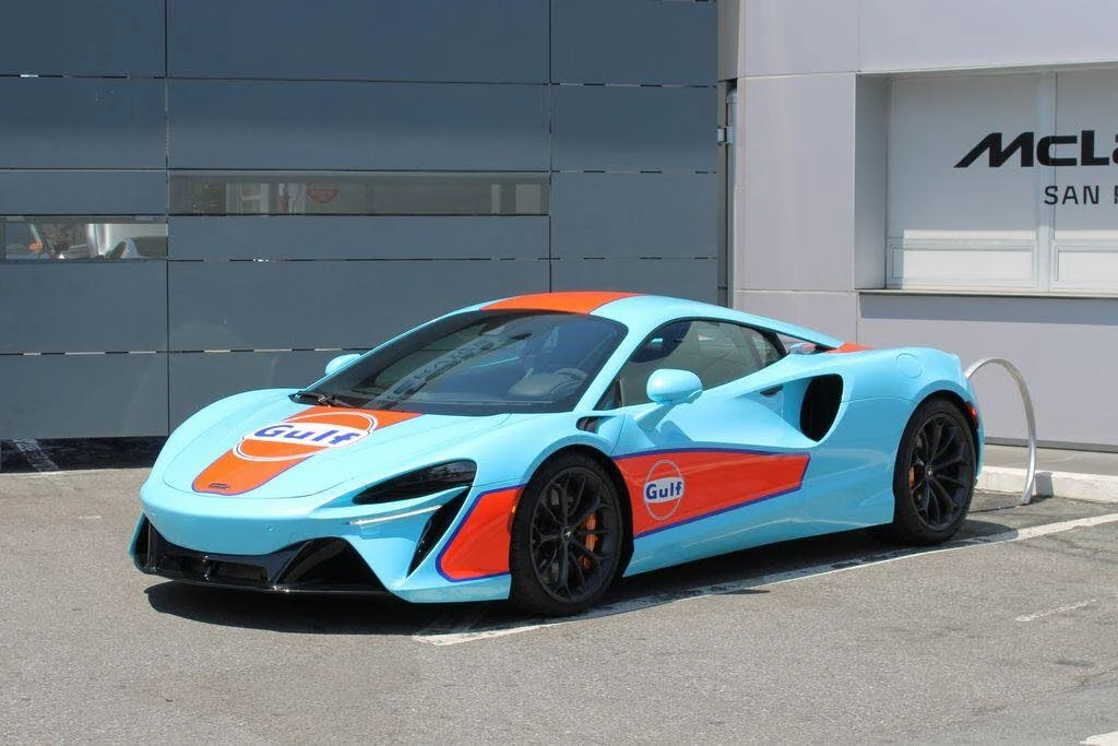 2023 McLaren Artura - Image 13 of 31