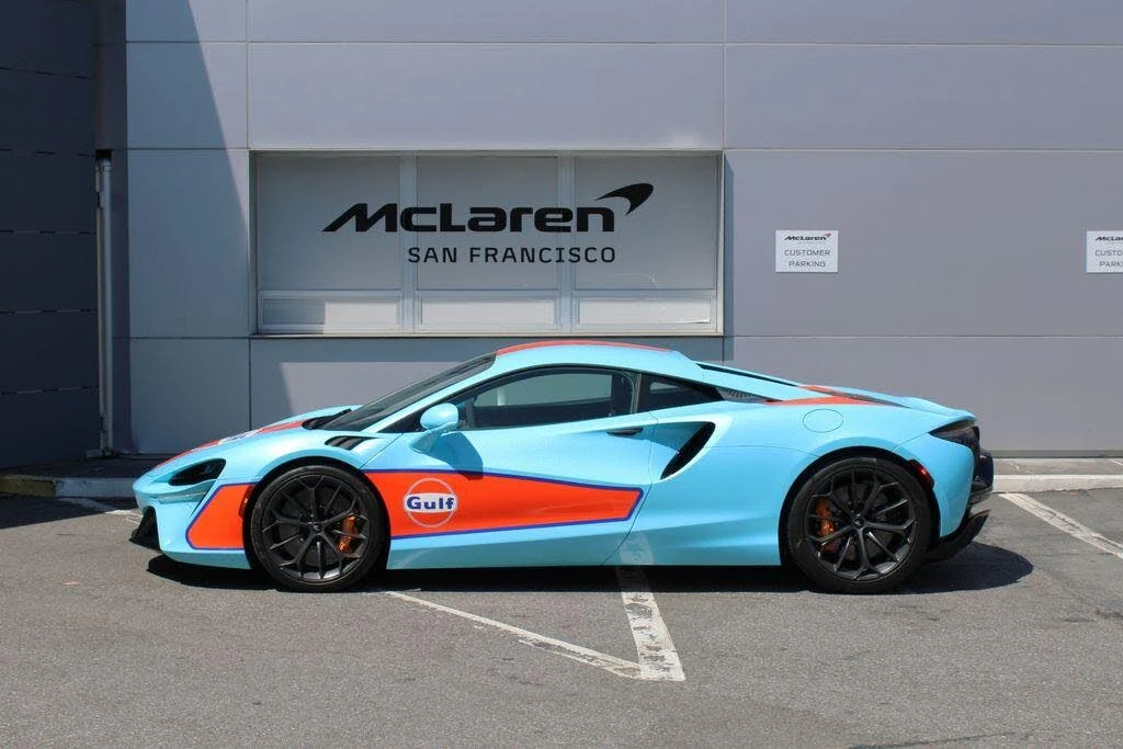 2023 McLaren Artura - Image 14 of 31