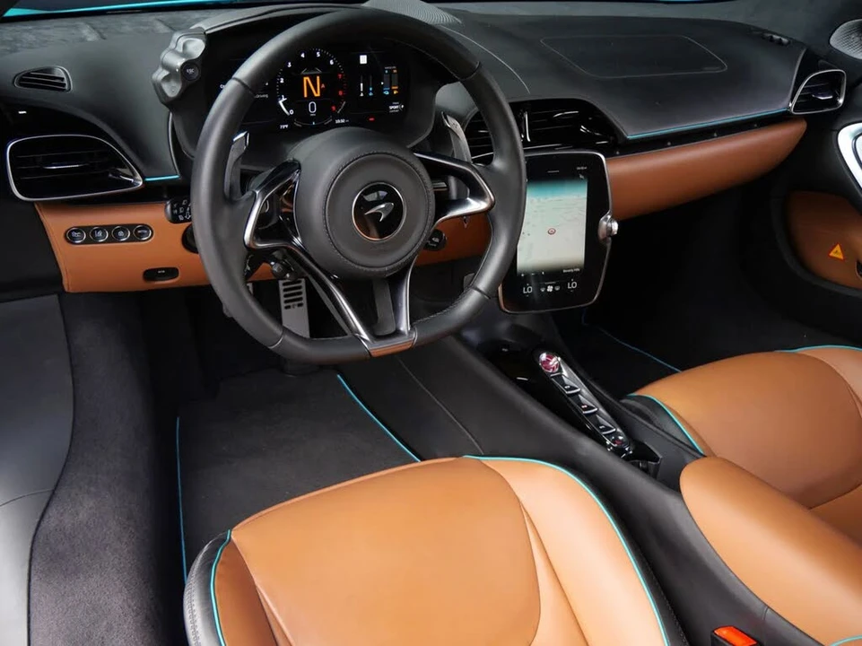 2023 McLaren Artura - Image 10 of 26