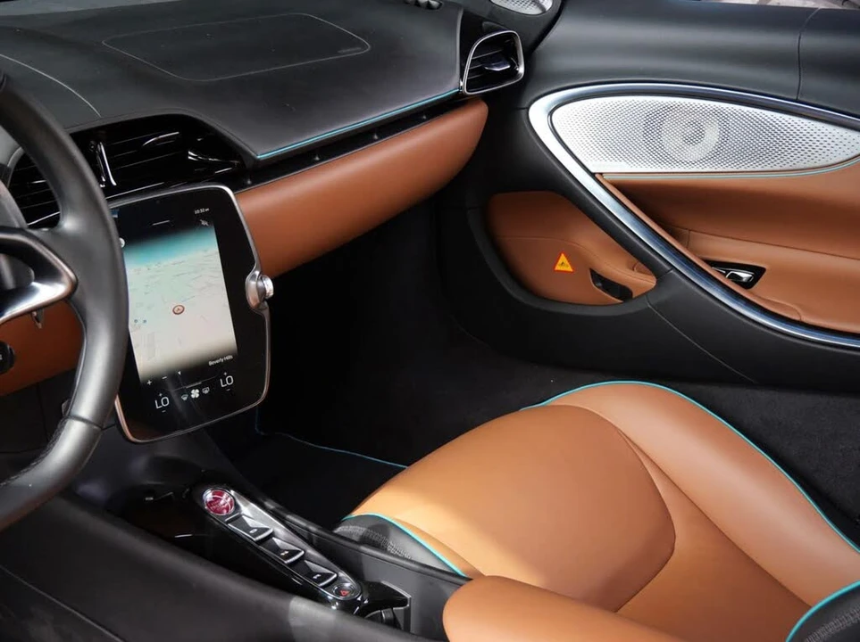 2023 McLaren Artura - Image 19 of 26
