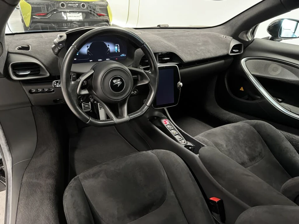 2023 McLaren Artura - Image 10 of 14