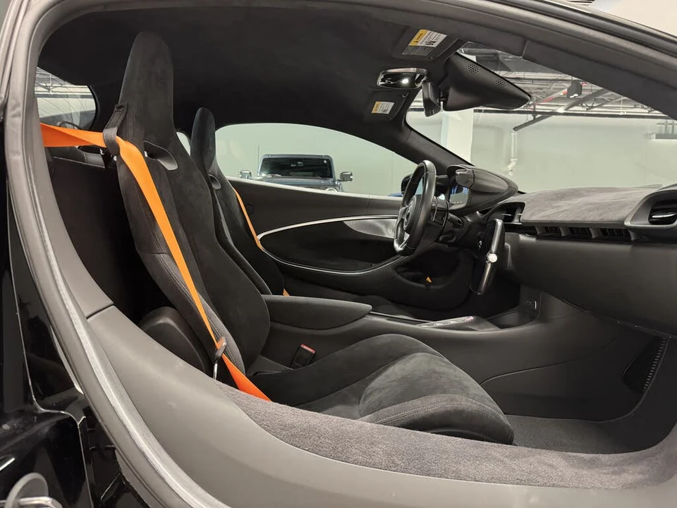 2023 McLaren Artura - Image 13 of 14