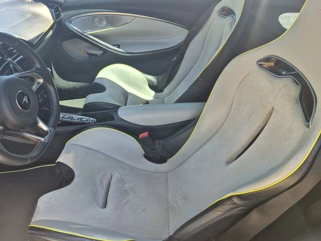 2023 McLaren Artura - Image 20 of 23
