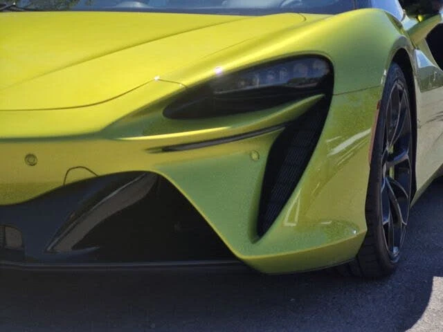 2023 McLaren Artura - Image 8 of 23