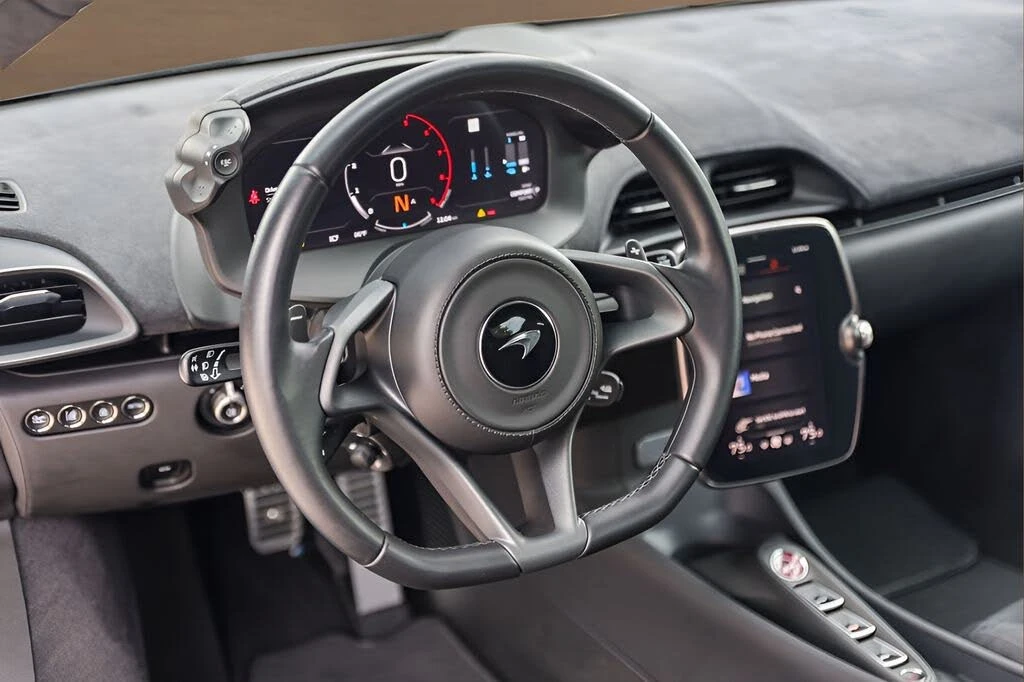 2023 McLaren Artura - Image 12 of 26
