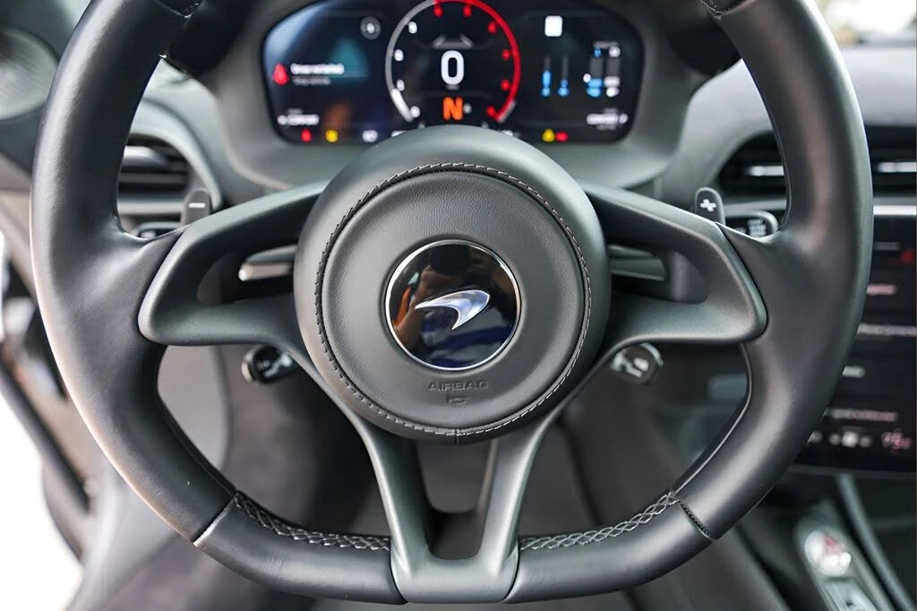 2023 McLaren Artura - Image 15 of 26