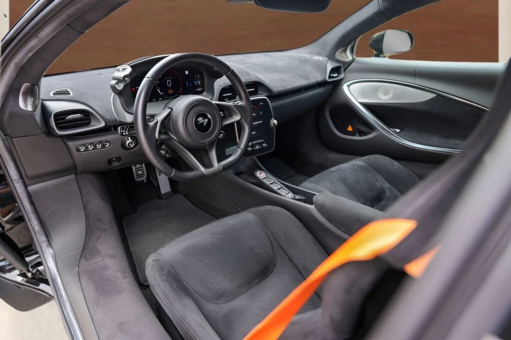 2023 McLaren Artura - Image 11 of 26