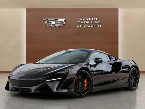 2023 McLaren Artura