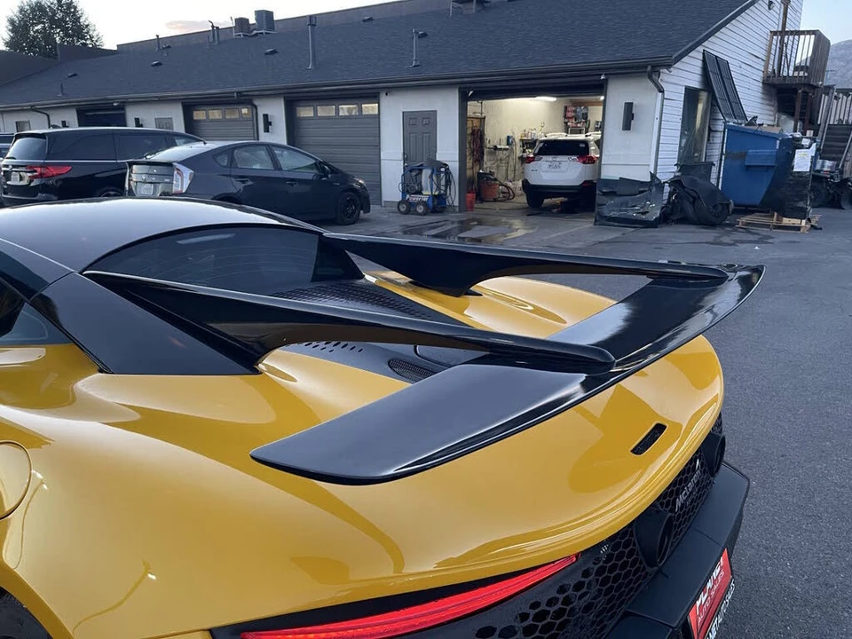 2023 McLaren Artura - Image 30 of 31