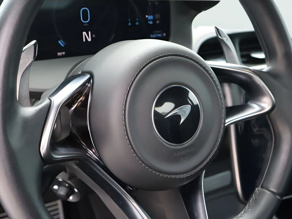 2023 McLaren Artura - Image 21 of 31