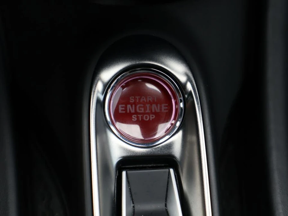 2023 McLaren Artura - Image 27 of 31