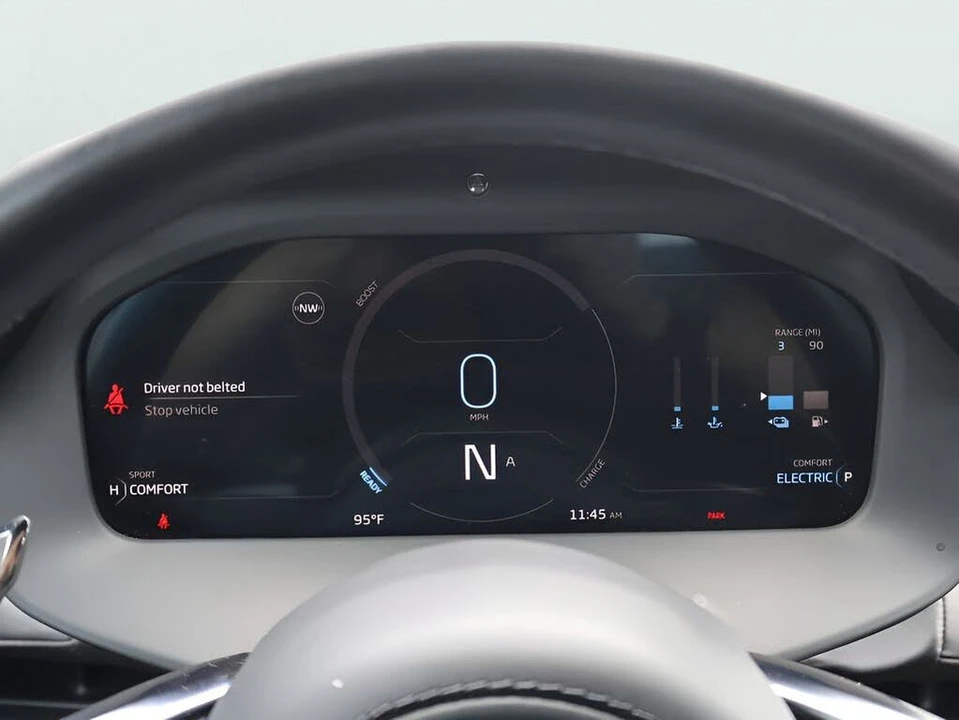 2023 McLaren Artura - Image 28 of 31