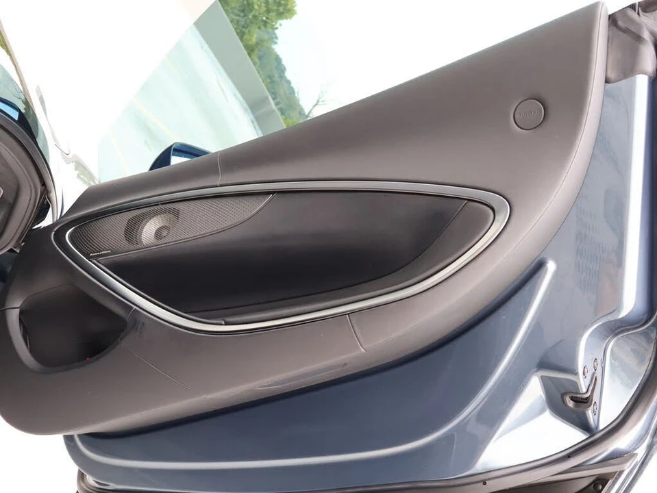 2023 McLaren Artura - Image 18 of 31