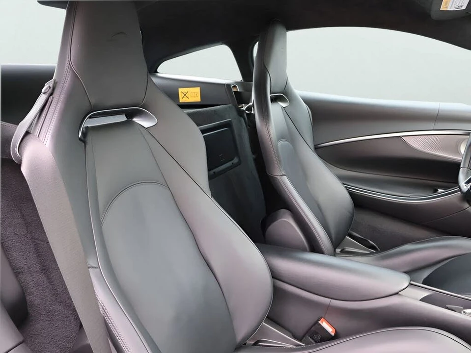 2023 McLaren Artura - Image 17 of 31
