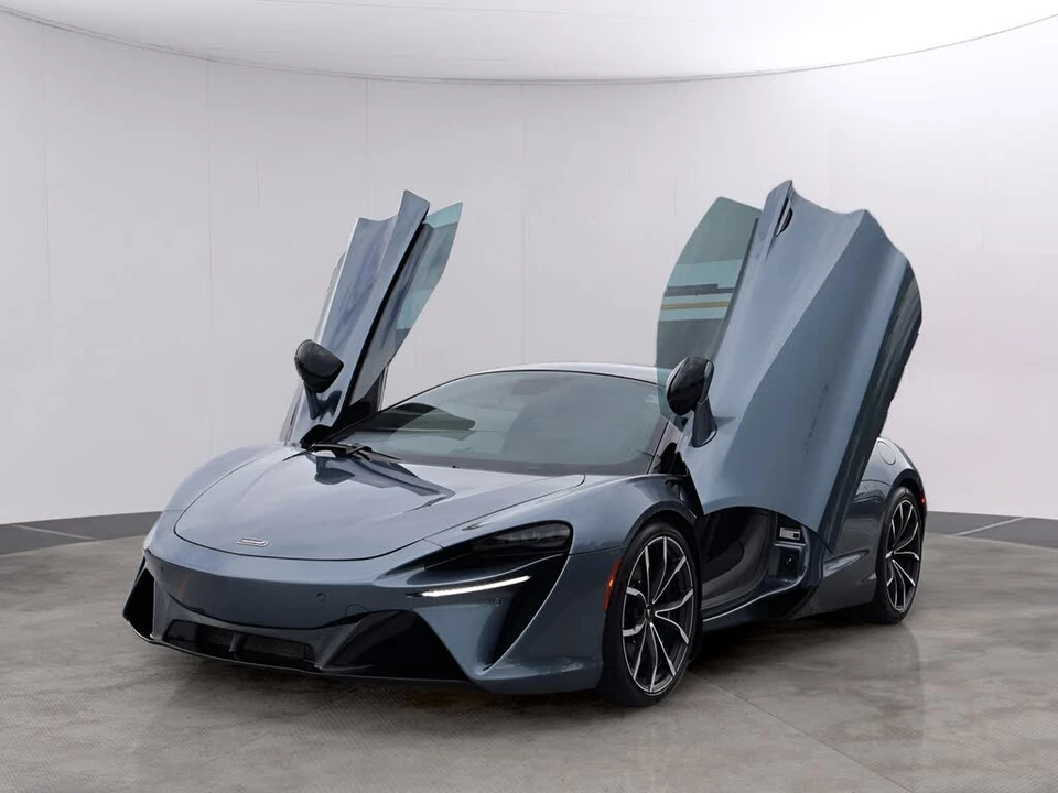 2023 McLaren Artura - Image 11 of 31