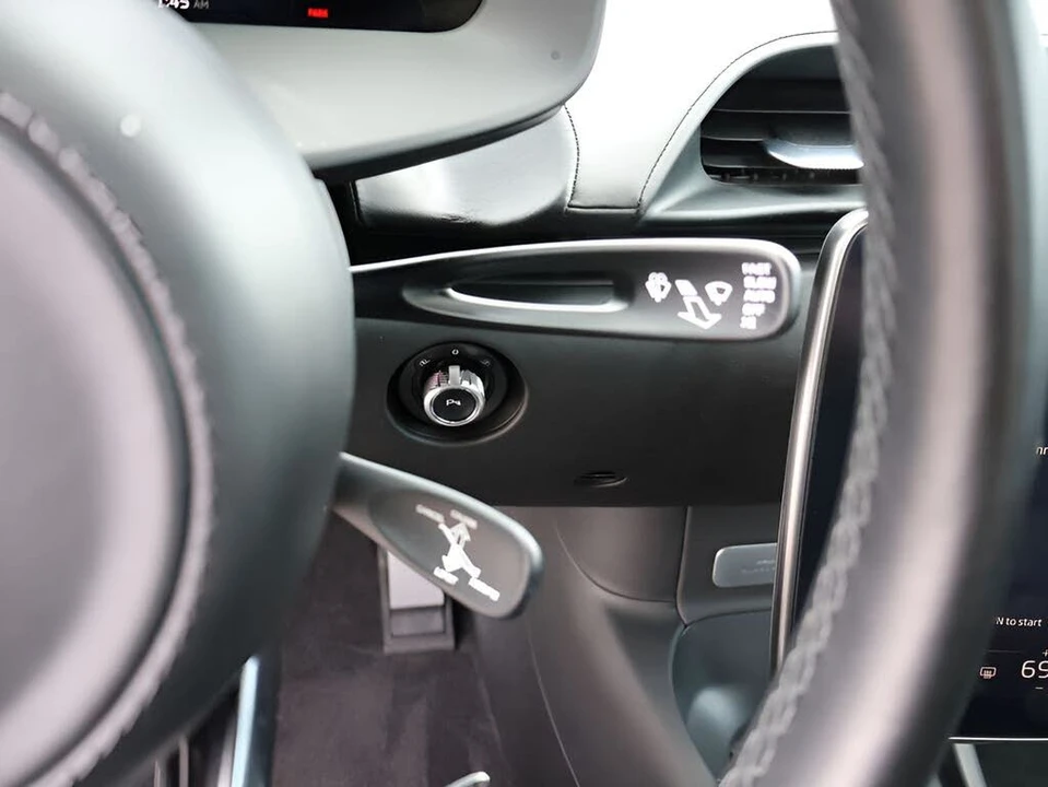 2023 McLaren Artura - Image 30 of 31