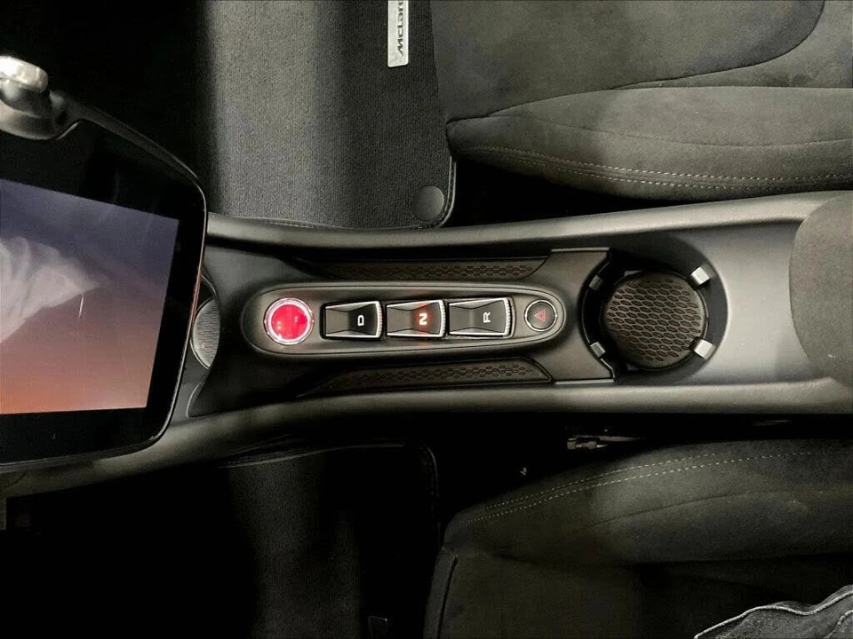 2023 McLaren Artura - Image 21 of 31