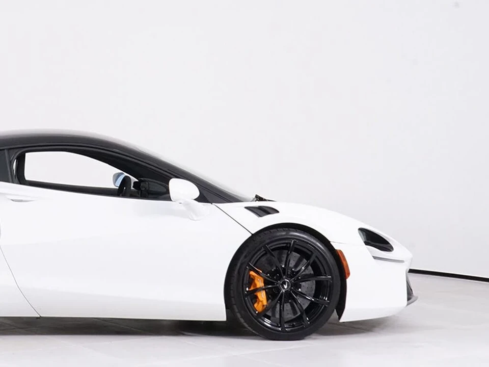 2023 McLaren Artura - Image 13 of 28