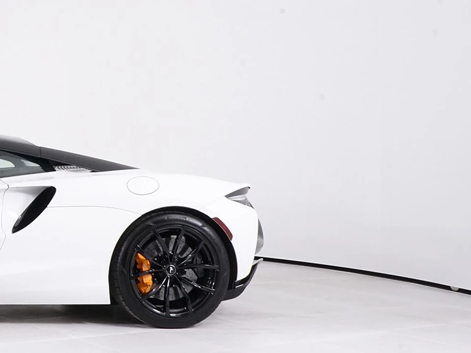2023 McLaren Artura - Image 15 of 28