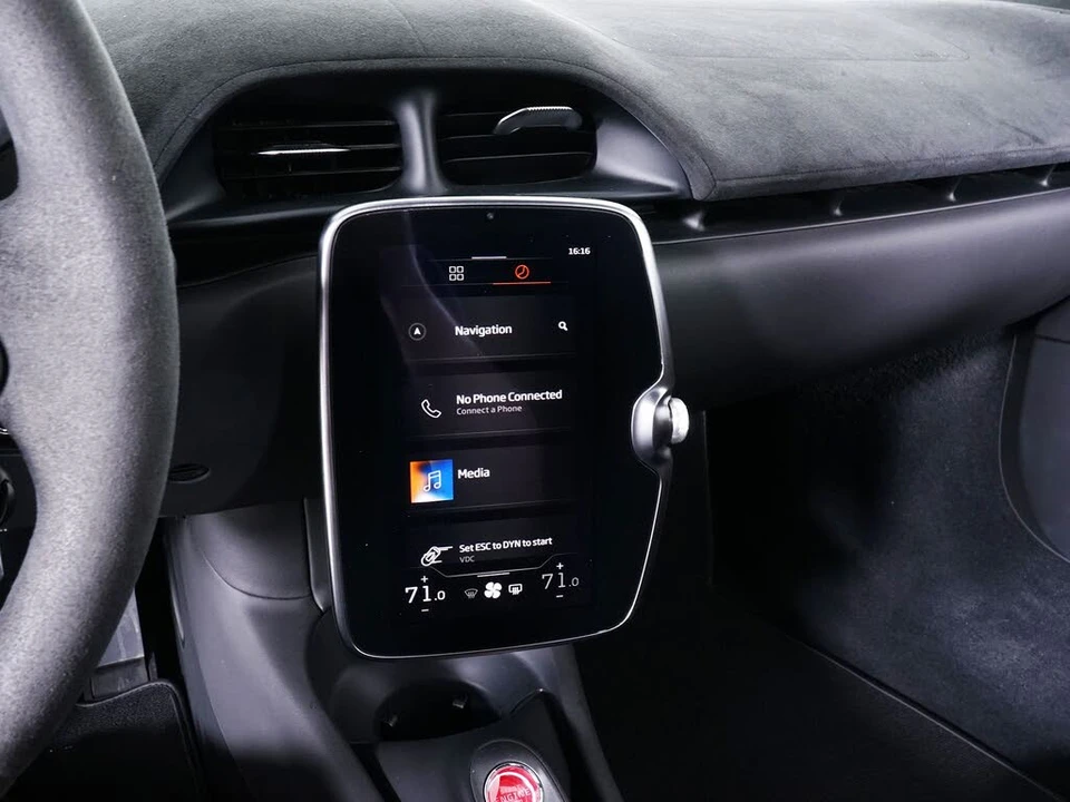 2023 McLaren Artura - Image 25 of 28