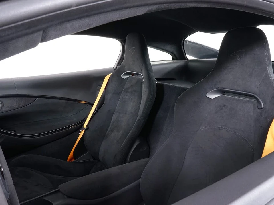 2023 McLaren Artura - Image 24 of 28