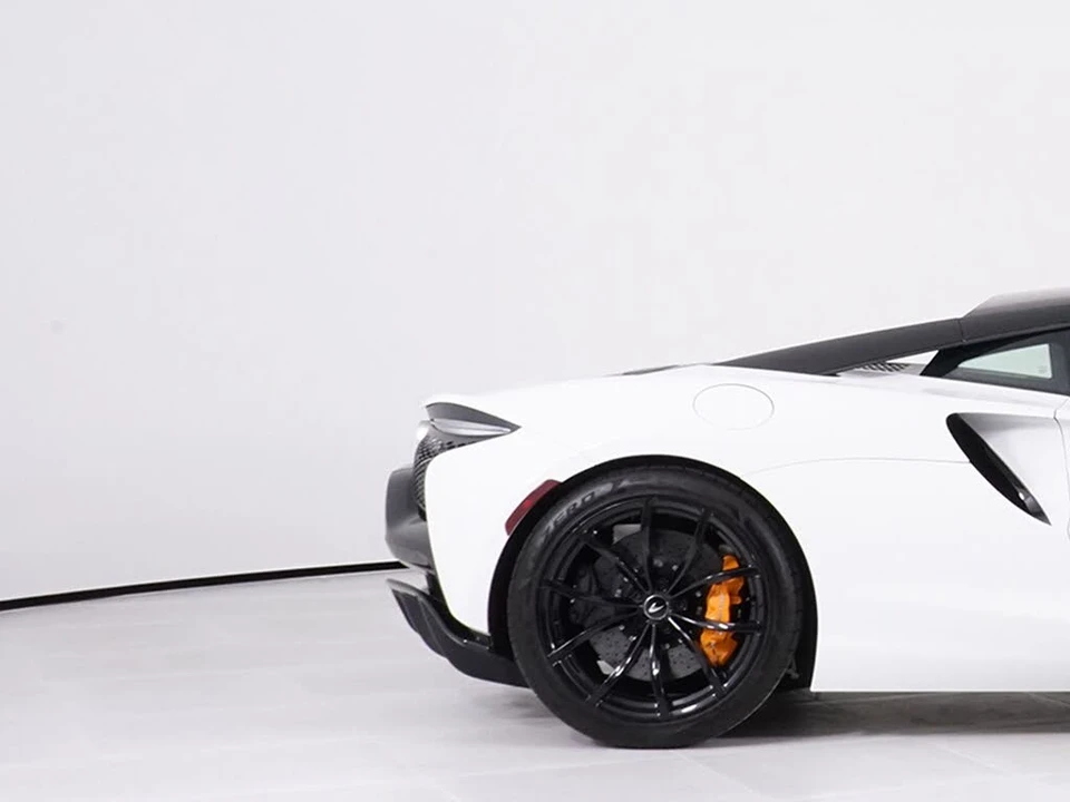 2023 McLaren Artura - Image 12 of 28
