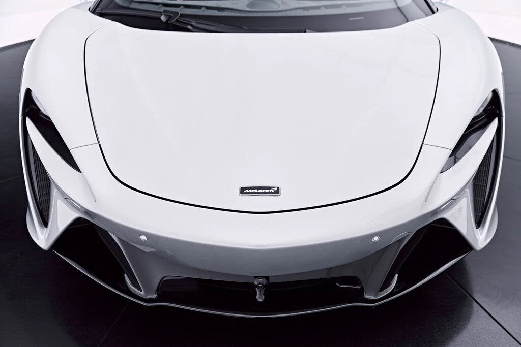 2023 McLaren Artura - Image 29 of 31