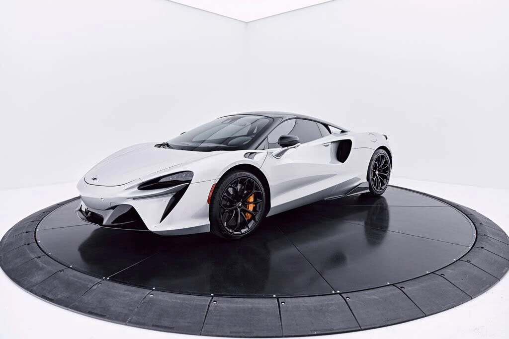 2023 McLaren Artura - Image 13 of 31